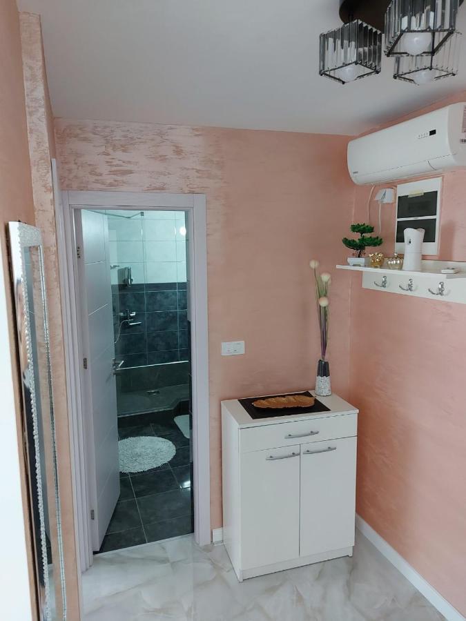 Apartman Star Lux Kula Zewnętrze zdjęcie
