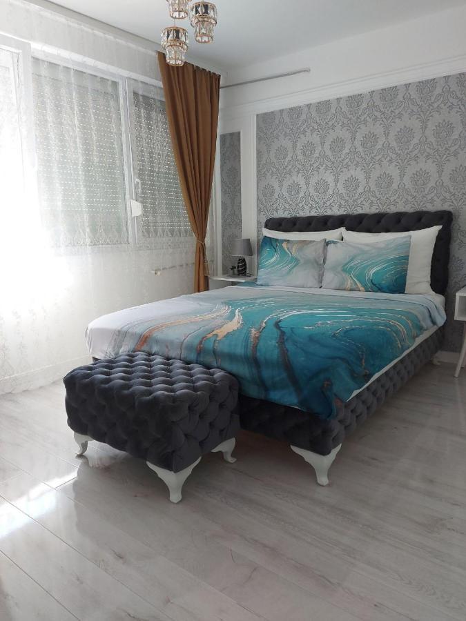 Apartman Star Lux Kula Zewnętrze zdjęcie